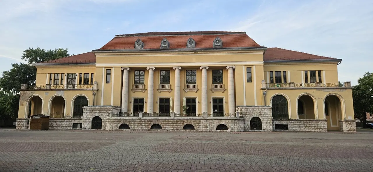Ipari villanyszerelés, mint a modern ipar megbízható alapja